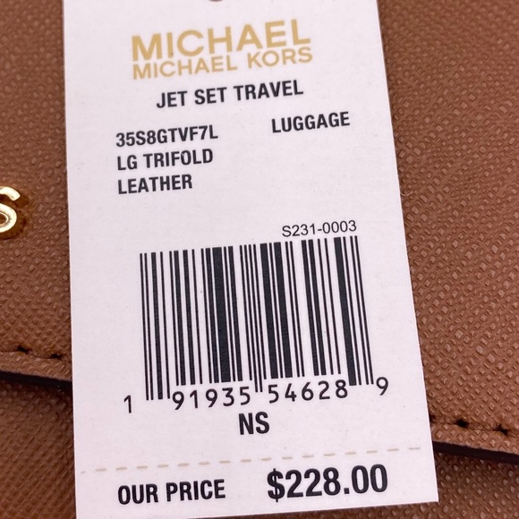 Michael Kors Trifold Wallet Luggage - Picture 9 of 9